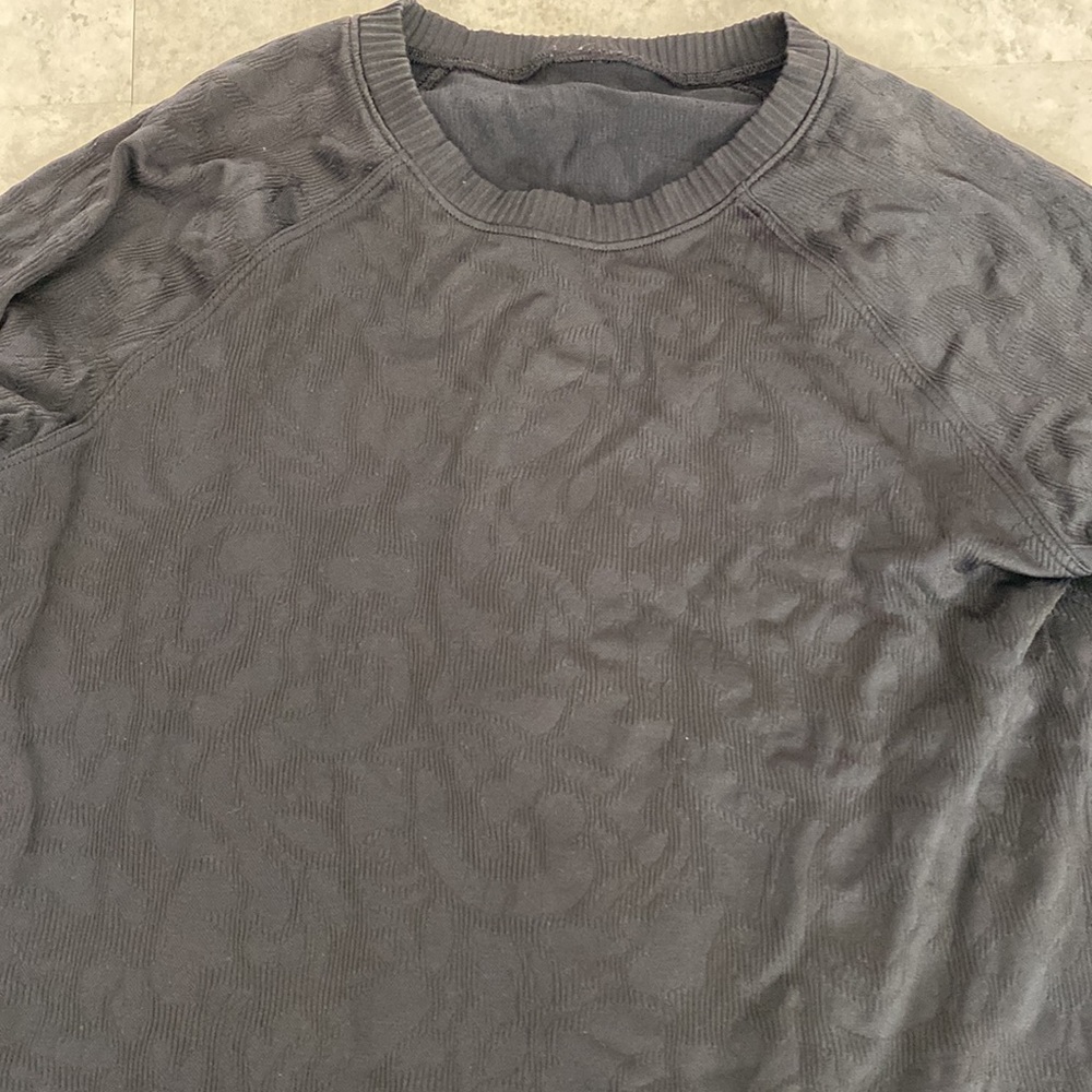 Lululemon pullover - Picture 2 of 3